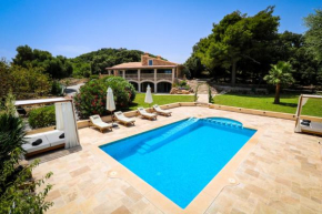 Finca Casa de Leones in Cala Ratjada / Capdepera